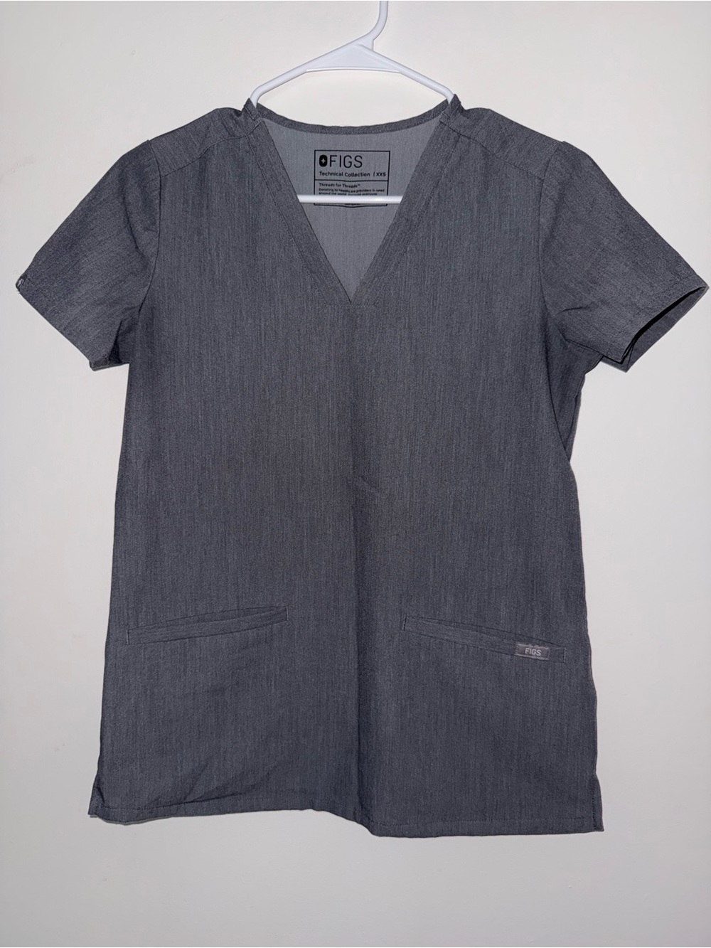 Figs Casma scrub top